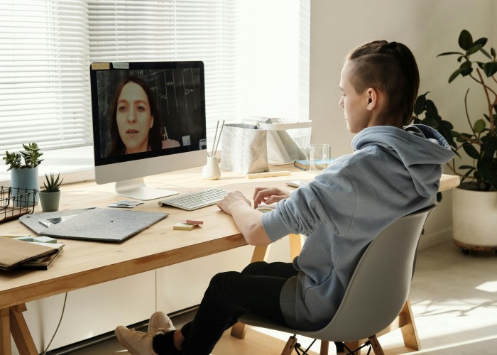How Screen Time Affects Kids’ Emotional Health